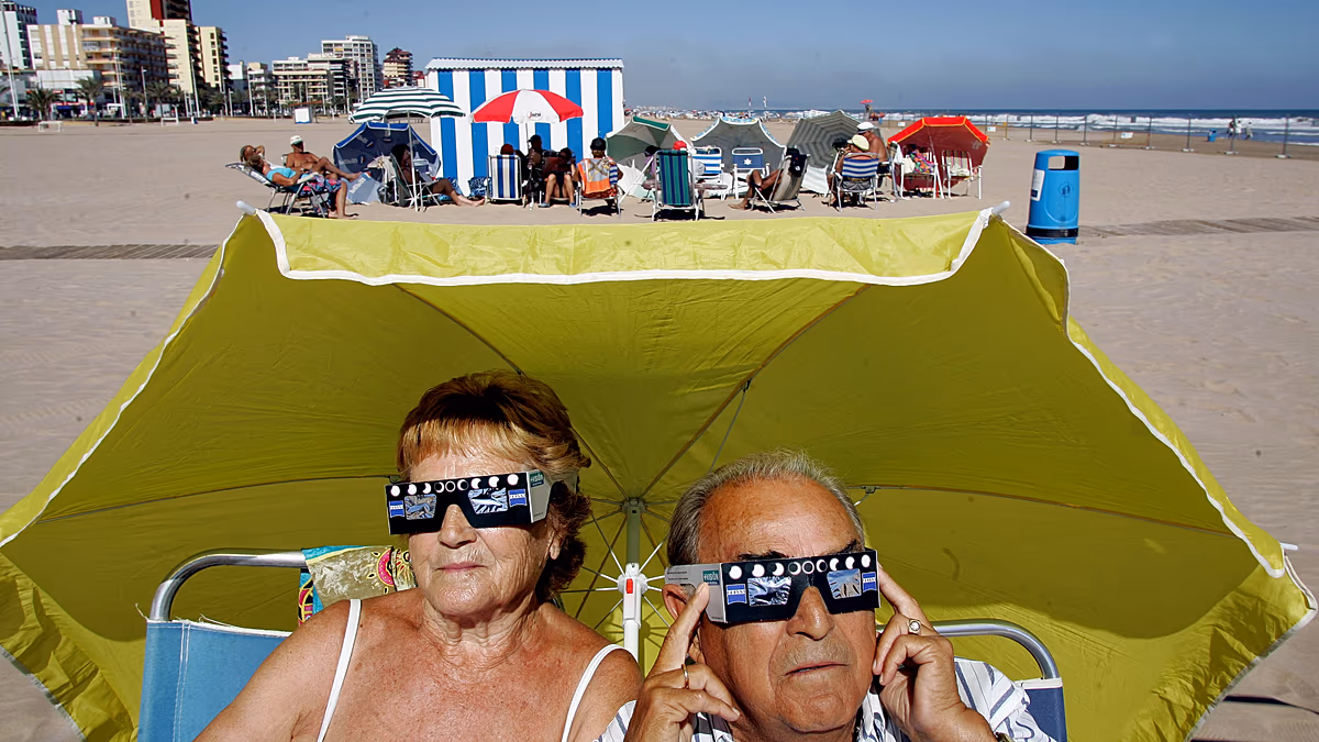 Eclipse solar total: ¿En qué consiste el "dispositivo especial" de seguridad vial que activará España?