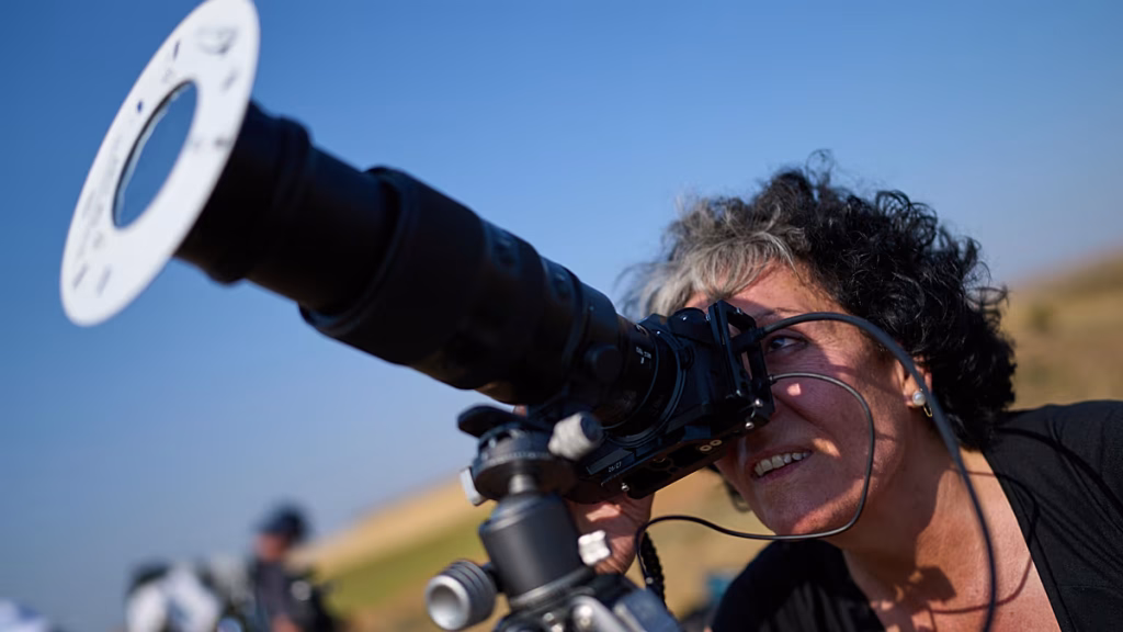 El eclipse atrajo a medio millón de astroturistas y dejó 350 millones de euros en España