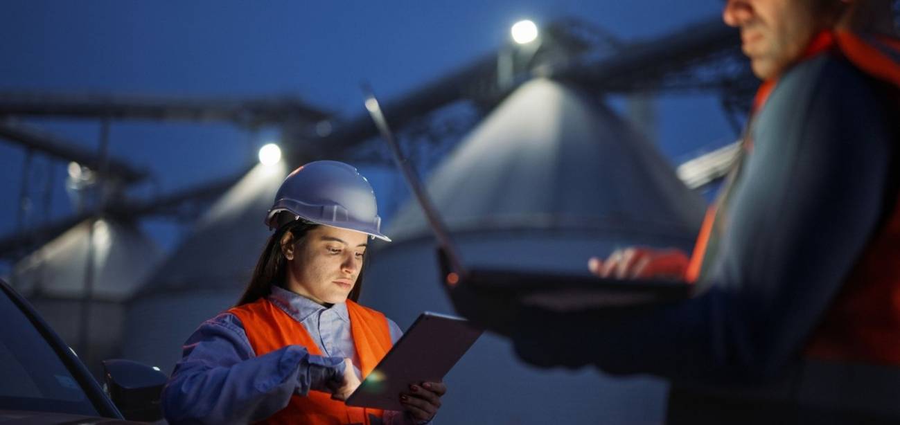 El trabajo nocturno aumenta el riesgo de covid persistente