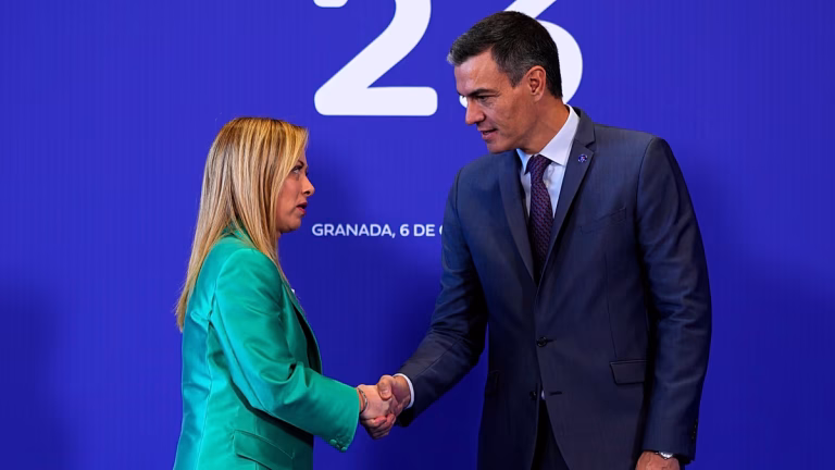 España da un ultimátum de 2 días a Italia por los controles fronterizos a viajeros españoles