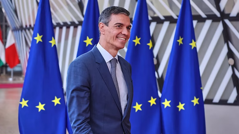 España restablece los controles a los viajeros procedentes de Italia y eleva la tensión diplomática