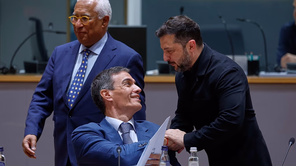 España y otros 3 países de la UE piden usar 210.000 millones de activos rusos para Ucrania