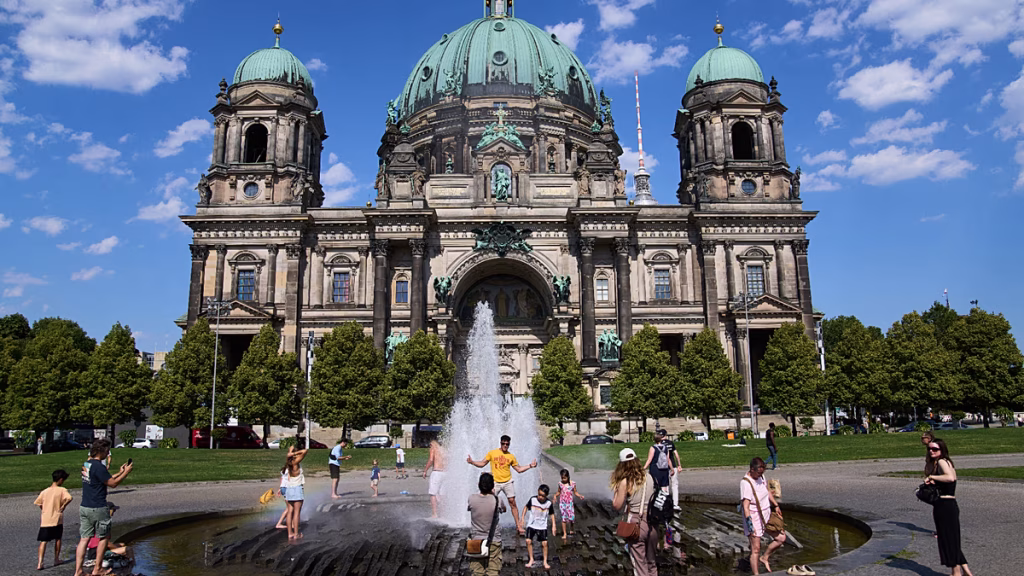 Estados Unidos advierte tener “especial cautela” antes de viajar a Alemania, Francia, Italia y España