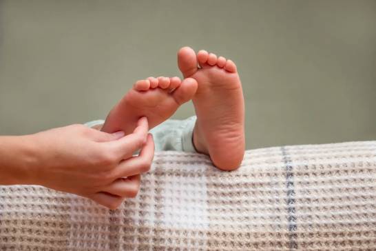 ¿Existe un mapa de las cosquillas? Un estudio recorre esta sensación tan familiar