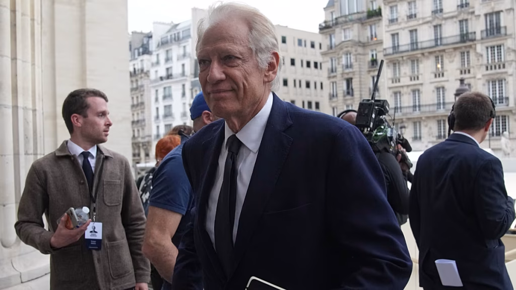 Francia: De Villepin se lanza a las presidenciales y Faure a las primarias socialdemócratas