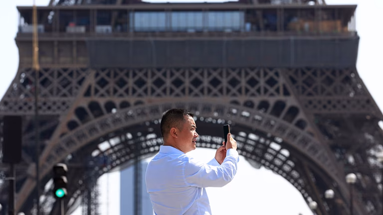 Francia prohibirá las llamadas comerciales a partir del 11 de agosto