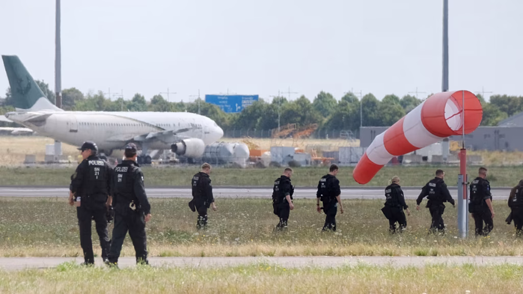 Hallan un segundo dron y explosivos militares tras el atentado frustrado en el aeropuerto de Leipzig