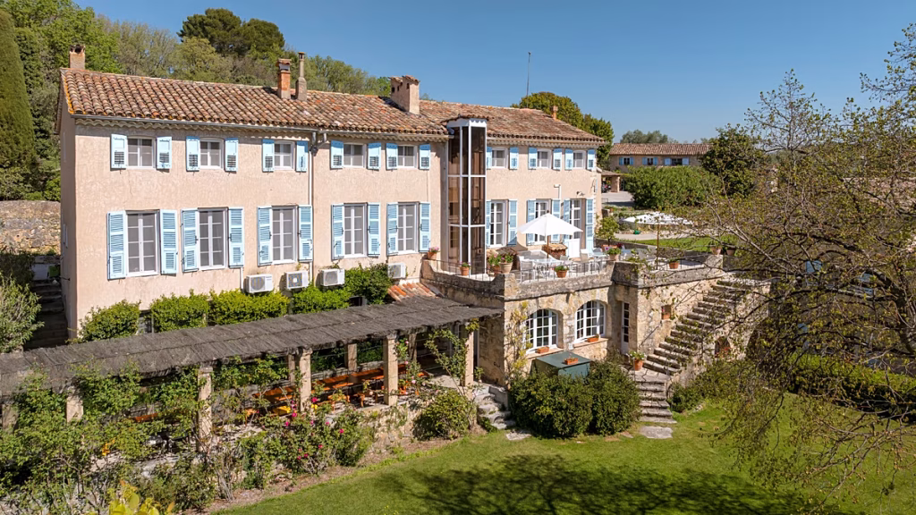 Histórica finca de Valbonne, favorita de Duran Duran, sale ahora a la venta