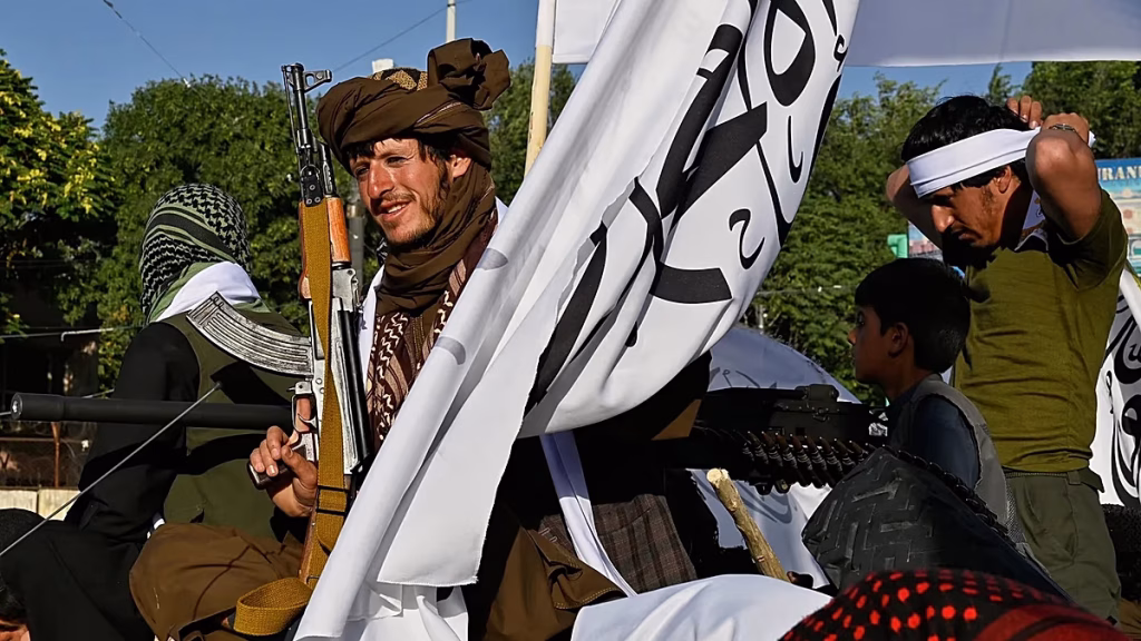 La CPI separa el caso talibán del de EEUU, el futuro de las afganas sigue incierto