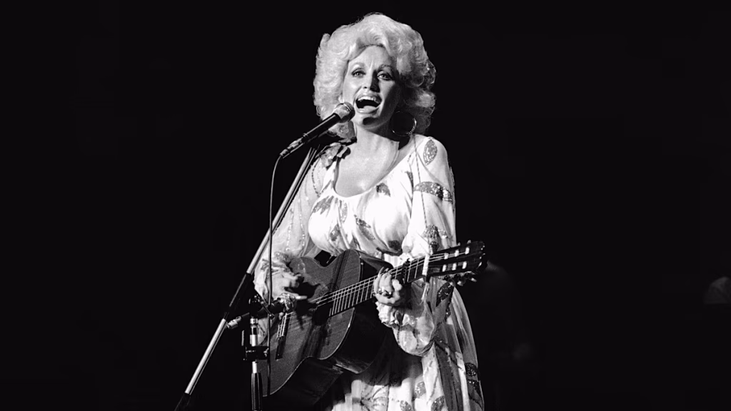 La hermana de Dolly Parton revela que se ofreció a probar tratamiento experimental contra el cáncer