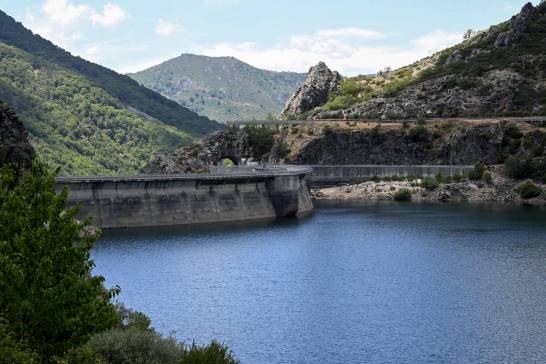 La reserva hídrica desciende hasta el 69,6 % de su capacidad