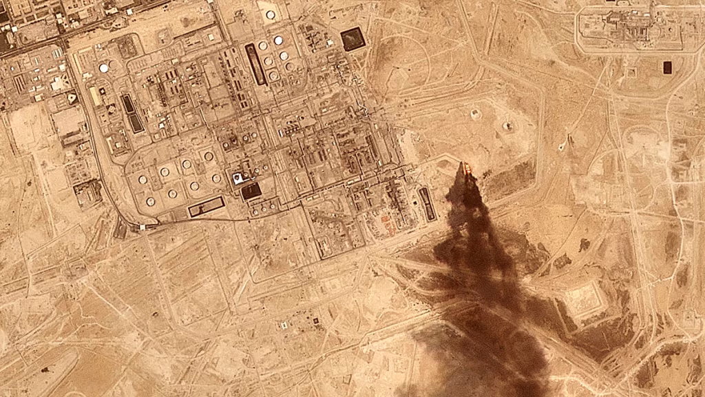 Los hutíes de Yemen reivindican el ataque contra una refinería saudí