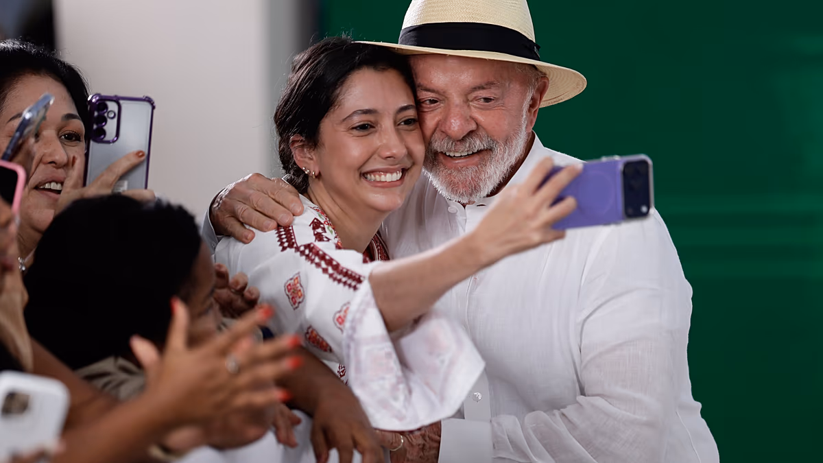 Lula da Silva formaliza su candidatura a la Presidencia de Brasil