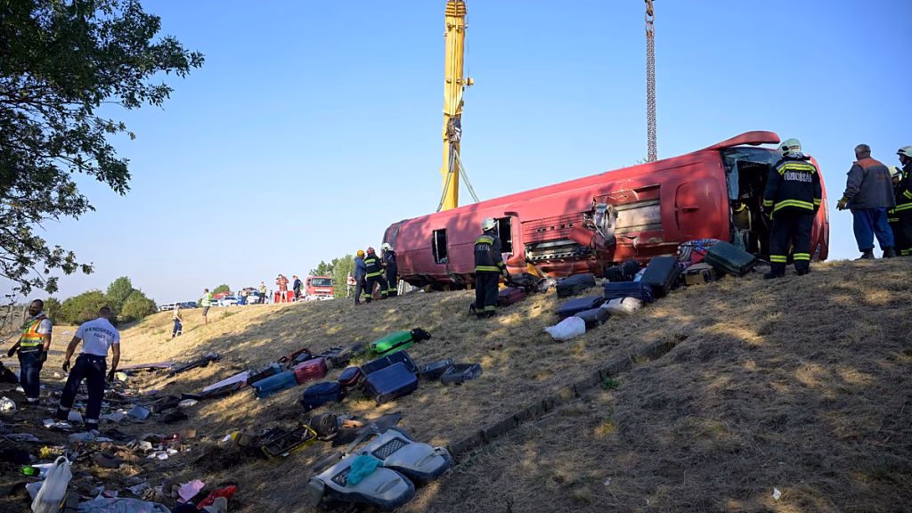Polonia envía un avión especial a Hungría para familiares y víctimas del accidente de autobús