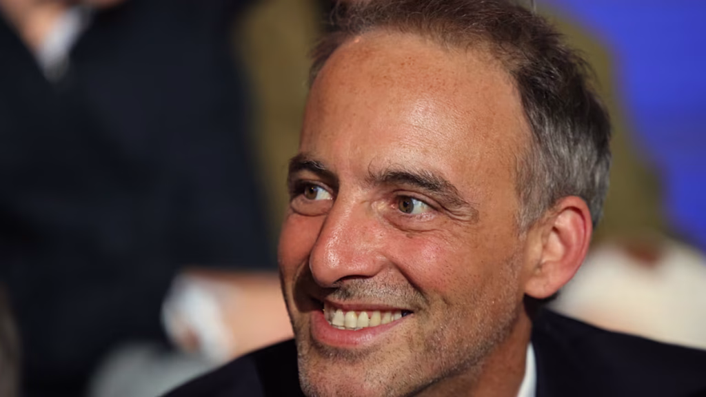 Presidencial francesa 2027, Raphaël Glucksmann entra en liza
