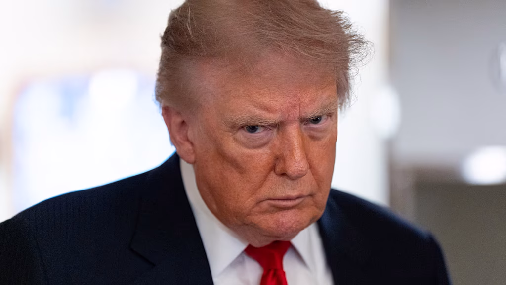 Trump impone aranceles a drones de hasta el 100%, menos gravamen para UE y Reino Unido