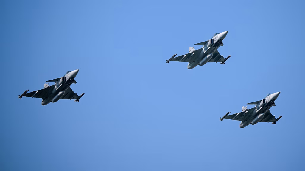 Un caza Gripen se estrella en Hungría: el piloto logra eyectarse antes del impacto