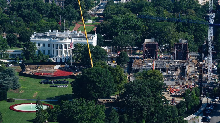 Un tribunal de EE.UU. ordena frenar las obras del salón de baile de Trump en la Casa Blanca