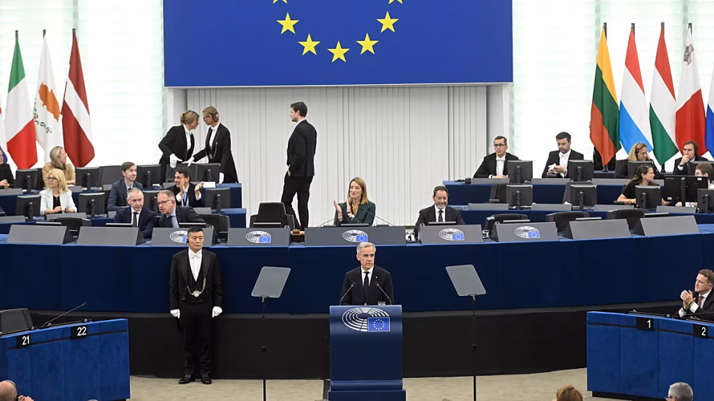 Carney defiende vínculos más estrechos con la UE y recibe aplausos en el Parlamento Europeo