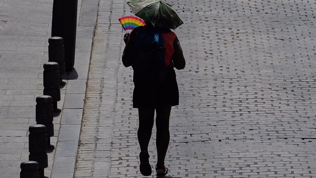 España despide el verano con sol y hasta 34ºC este fin de semana