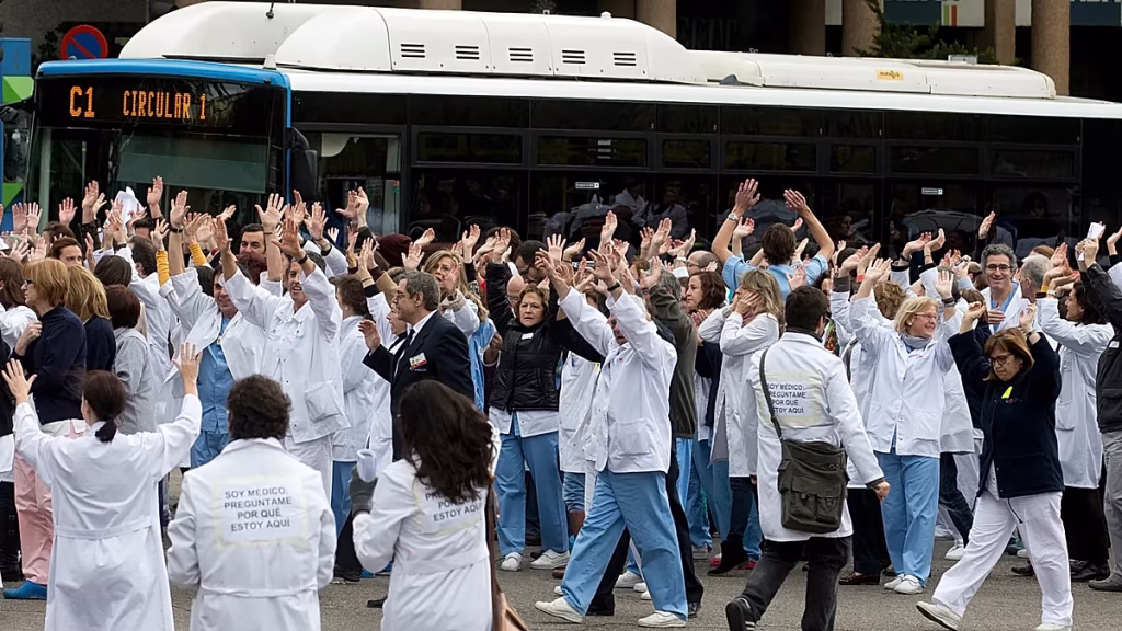 Huelga indefinida de médicos en España a partir del 28 de octubre, el origen de la polémica