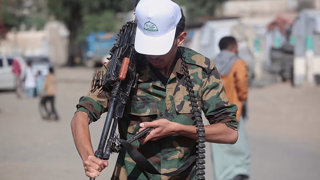 Los hutíes toman una isla yemení en Bab el Mandeb y controlan el estrecho