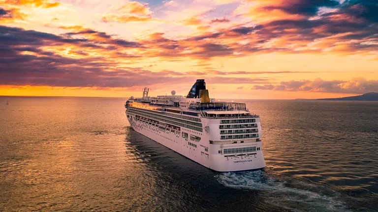 Anuncian las mejores navieras y barcos del mundo para 2026