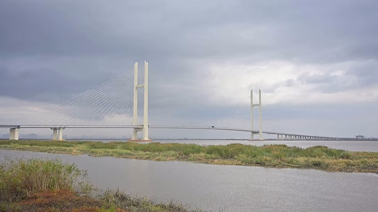 China y Corea del Norte inauguran el nuevo puente del río Yalu tras 12 años de retraso