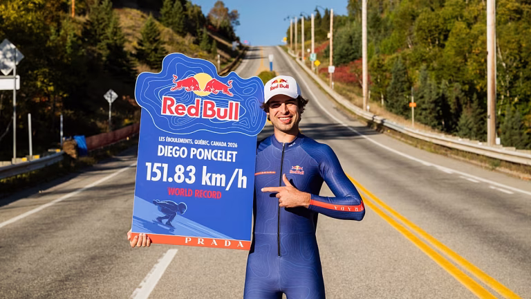 Diego Poncelet bate, con 151,83 km/h, el récord de velocidad en monopatín
