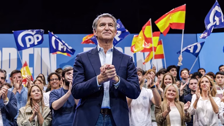 Feijóo y su ataque a Sánchez: “no vengo de las saunas ni las cloacas”