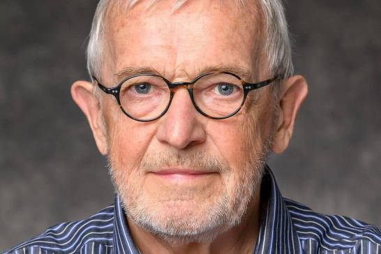 Francis Halzen gana el Nobel de Física 2026 por su contribución al descubrimiento de los neutrinos