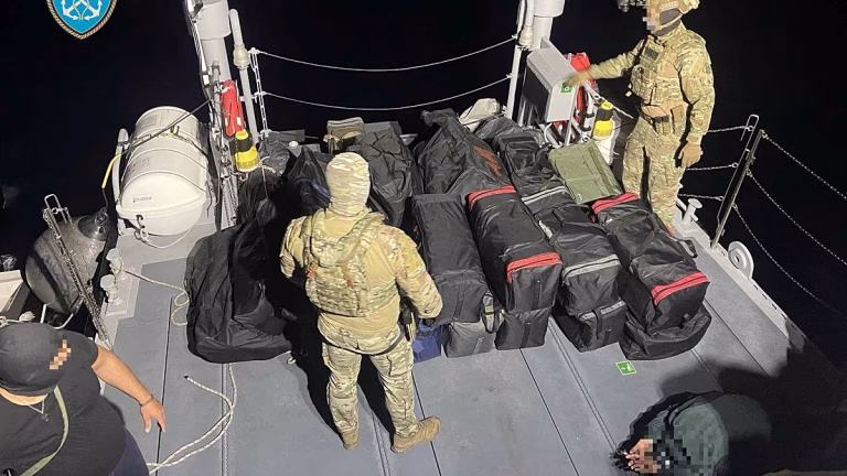 Grecia detiene a 2 ucranianos con 360 kilos de cannabis e investiga su relación con el tráfico de inmigrantes