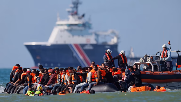 La UE endurece sus fronteras con centros de retorno: ¿Qué opina del nuevo plan migratorio?