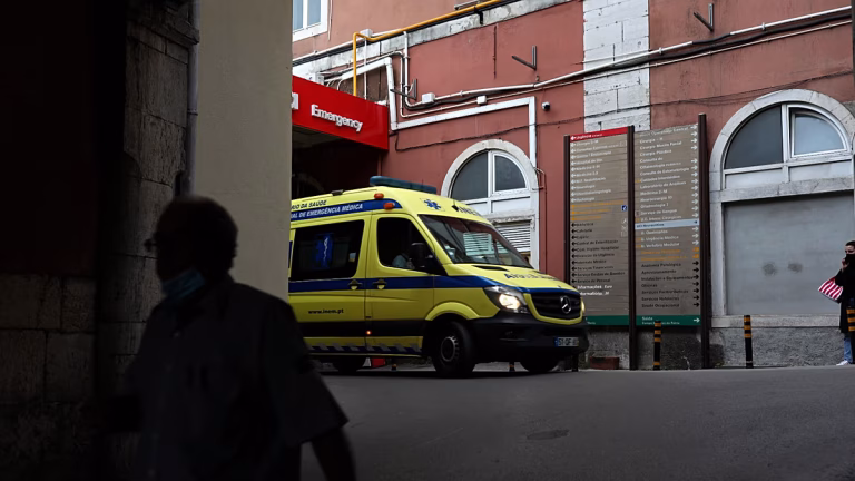 Los hospitales de Portugal acumulan millones de euros sin cobrar por la atención a extranjeros
