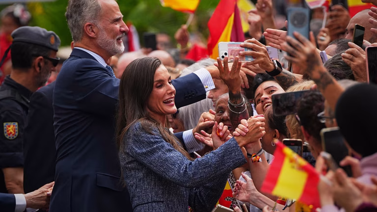 Los Reyes visitan una Ceuta que los recibe con los brazos abiertos: “Había una deuda que hoy saldamos”