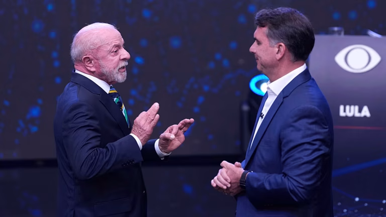 Lula desafía a Flávio a levantar el secreto bancario en el debate electoral