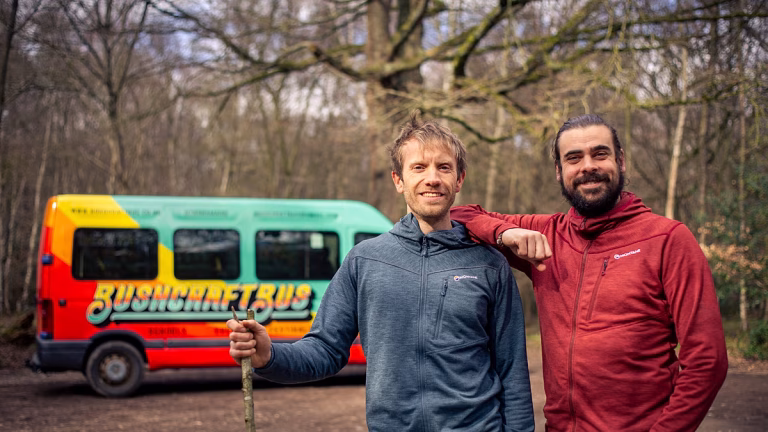 “Me ha dado un gran impulso a mi salud mental”: por qué conviene aprender bushcraft