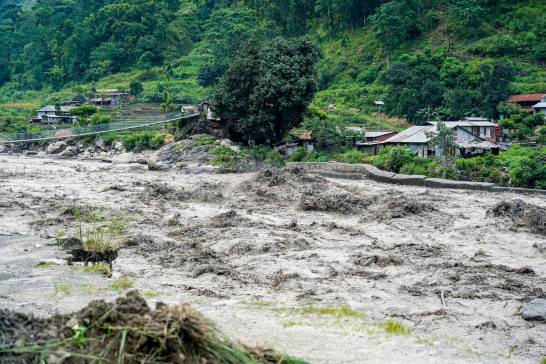 Reconstruyen con datos sismológicos cómo se produjo la riada mortal en Nepal y Tíbet