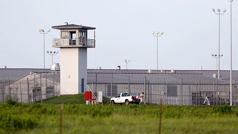 Texas ejecuta a un preso tras la polémica por una inyección letal fallida en Tennessee