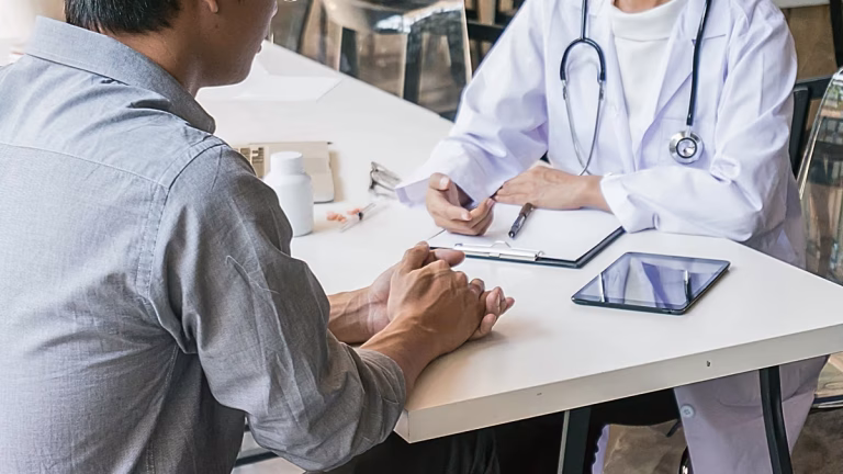 Trasplante de tejido testicular congelado busca recuperar fertilidad tras quimioterapia