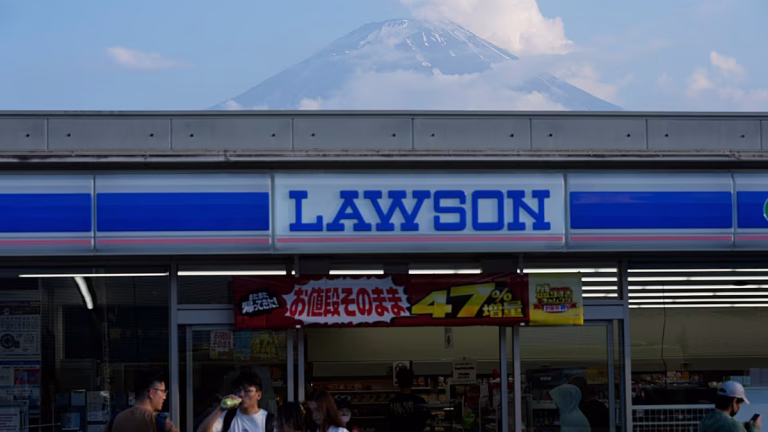 ¿Truco o receta del éxito? Las tiendas de conveniencia japonesas prueban sabores con IA