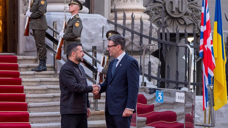 Zelenski se vuelca en aliados europeos mientras Washington titubea